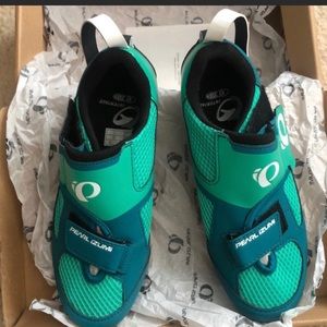 Pearl iZUMi cycle shoes